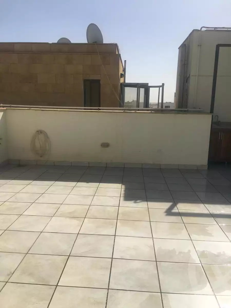 https://aqarmap.com.eg/en/listing/5657420-for-rent-cairo-el-sheikh-zayed-city-compounds-kmbwnd-wyst-twn-swdyk
