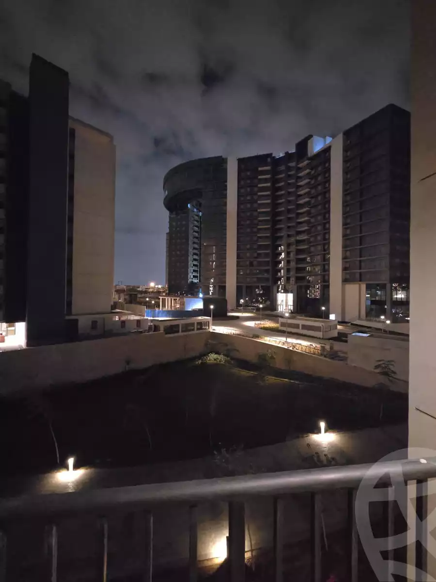 https://aqarmap.com.eg/ar/listing/5658578-for-rent-cairo-el-sheikh-zayed-city-compounds-zyd-wr-llttwyr-park-towers-zed-el-sheikh-zayed-compound