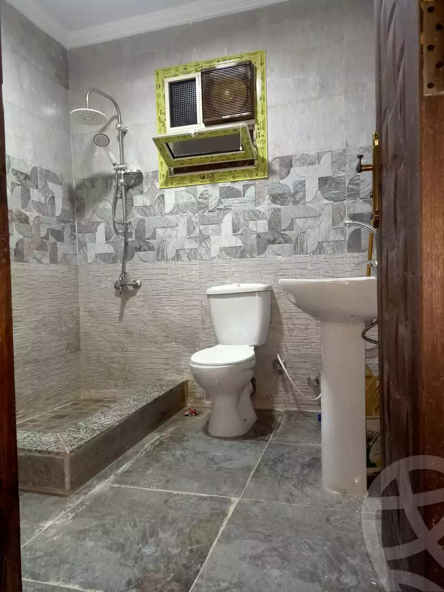 https://aqarmap.com.eg/en/listing/5659654-for-sale-cairo-helwan-hadayek-helwan-el-eshrein-st