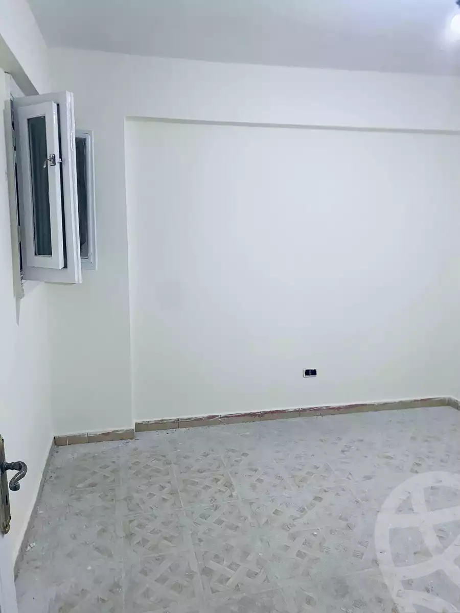 https://aqarmap.com.eg/ar/listing/5660811-for-rent-alexandria-sydy-bshr-sydy-bshr-qbly-street-30