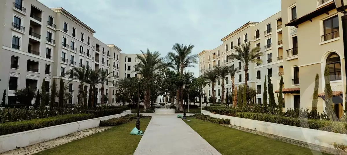 https://aqarmap.com.eg/en/listing/5661391-for-sale-cairo-el-sheikh-zayed-city-compounds-kmbwnd-fyldj-wyst-dr-llttwyr