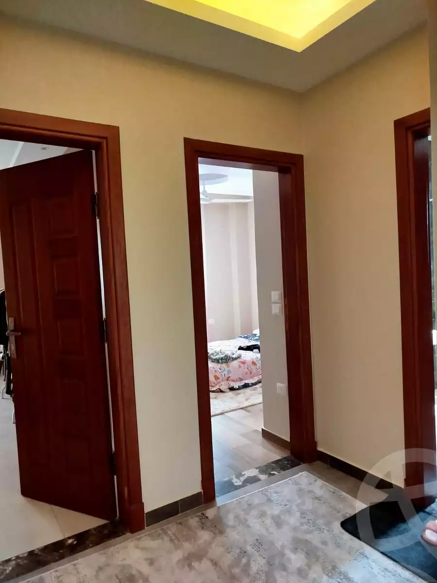 https://aqarmap.com.eg/en/listing/5649033-for-sale-cairo-new-cairo-compounds-kmbwnd-lnkhyl
