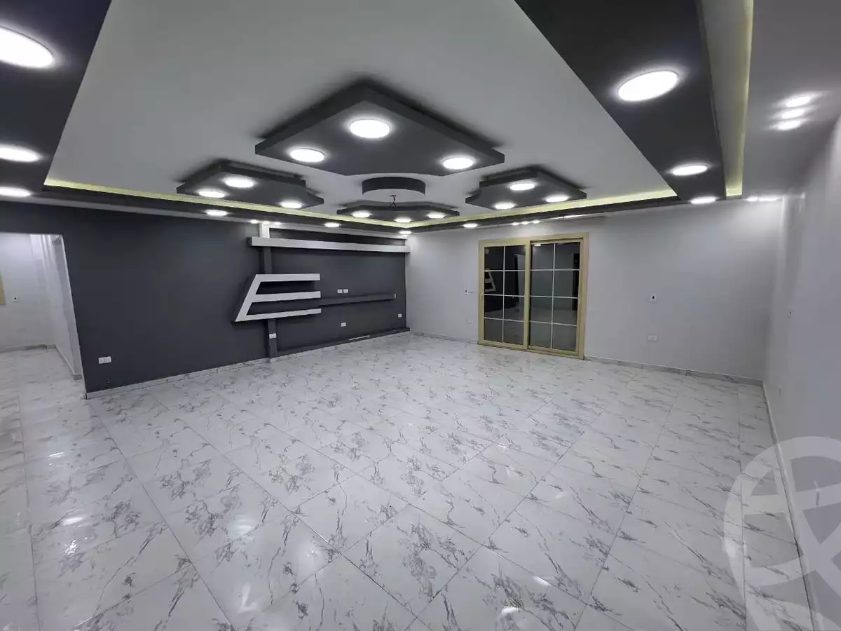 https://aqarmap.com.eg/ar/listing/5670567-for-rent-cairo-mokattam-compounds-kmbwnd-jwldn-jyts
