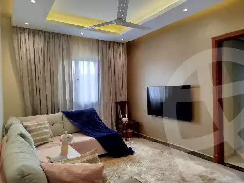 https://aqarmap.com.eg/en/listing/5672137-for-sale-cairo-new-cairo-compounds-nakhil-village