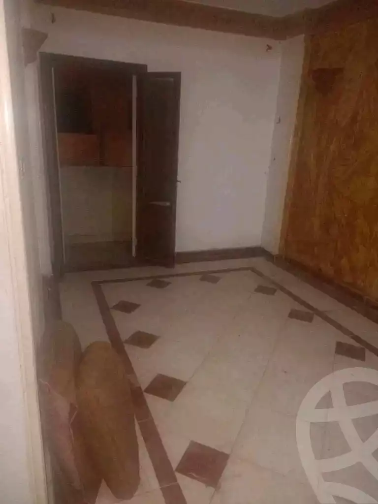 https://aqarmap.com.eg/en/listing/5672935-for-rent-alexandria-l-jmy-lbytsh-el-hay-st