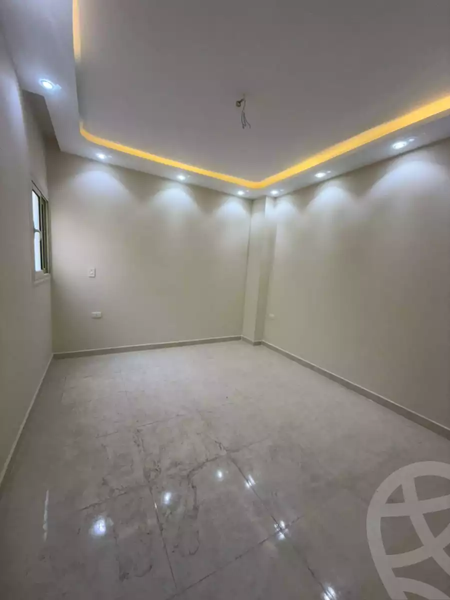 https://aqarmap.com.eg/en/listing/5675688-for-sale-cairo-6th-of-october-el-ahyaa-neighborhood-2nd-divided-from-al-kafrawei-st