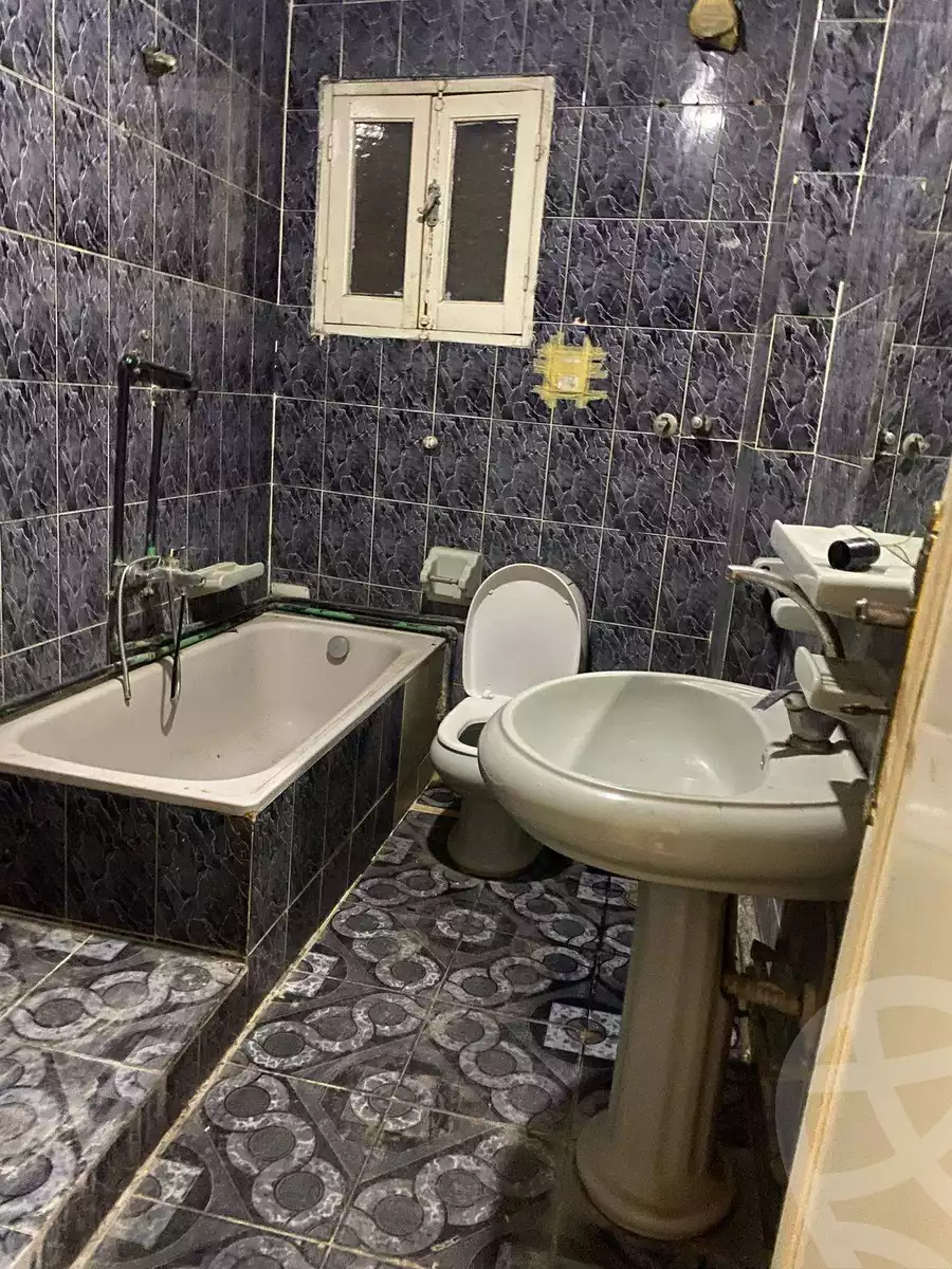 https://aqarmap.com.eg/en/listing/5677263-for-sale-cairo-ain-shams-ahmed-esmat-st