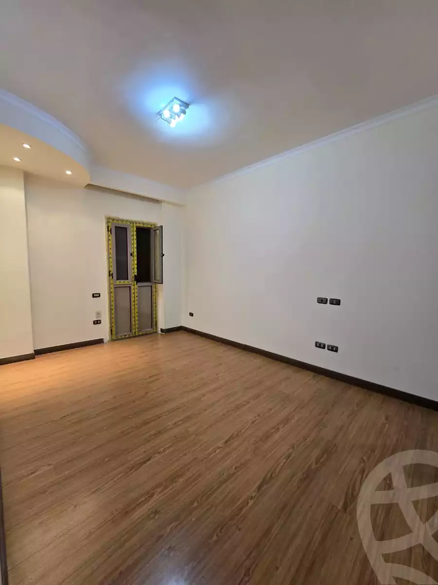 https://aqarmap.com.eg/ar/listing/5677783-for-sale-cairo-ain-shams-ain-shams-el-sharkia-ain-shams-st