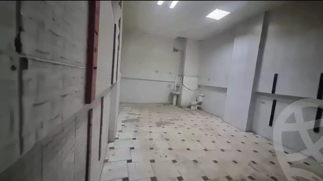 https://aqarmap.com.eg/en/listing/5683652-for-rent-alexandria-ganaklis-shr-mrtdy-bsh