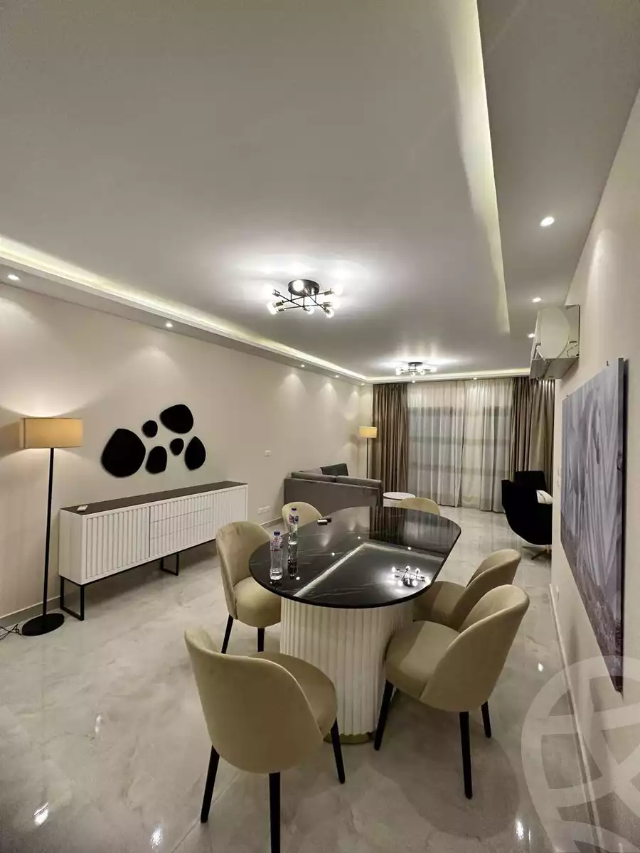 https://aqarmap.com.eg/ar/listing/5685667-for-rent-cairo-el-sheikh-zayed-city-compounds-kmbwnd-wyst-twn-swdyk