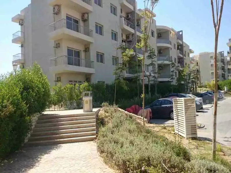 https://aqarmap.com.eg/en/listing/5685775-for-rent-cairo-el-sheikh-zayed-city-compounds-dh-drys