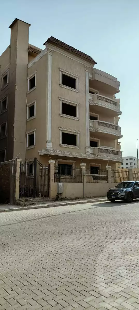 https://aqarmap.com.eg/en/listing/5686430-for-sale-cairo-el-sheikh-zayed-city-compounds-tiamo-city