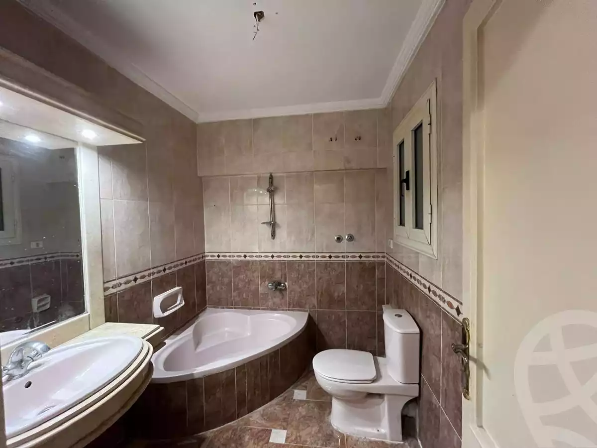 https://aqarmap.com.eg/ar/listing/5686631-for-sale-alexandria-ganaklis-shr-bw-qyr-tryq-lhry