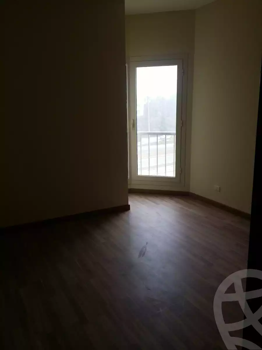https://aqarmap.com.eg/ar/listing/5686655-for-sale-cairo-el-sheikh-zayed-city-compounds-dh-drys