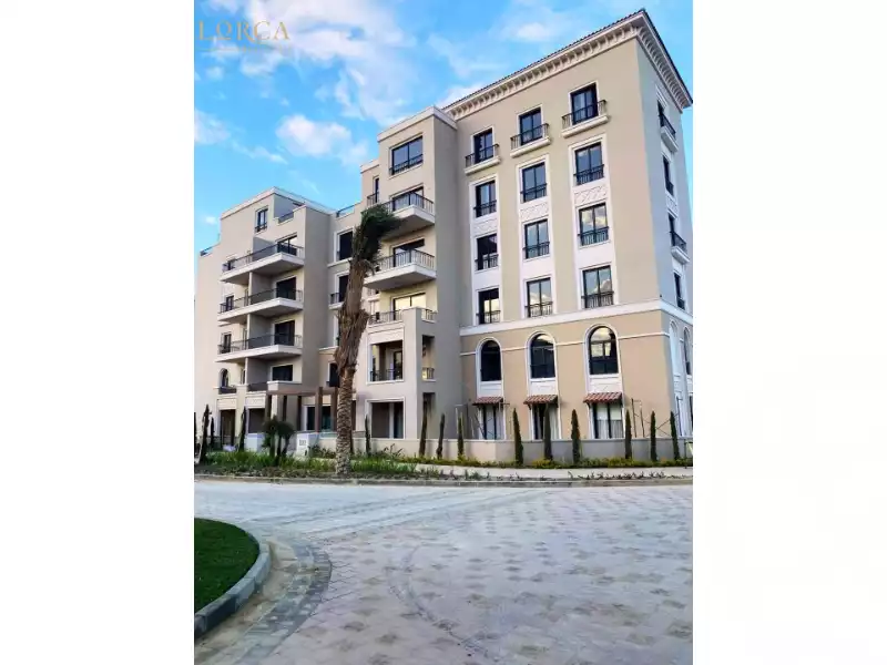 https://aqarmap.com.eg/ar/listing/5686701-for-sale-cairo-el-sheikh-zayed-city-compounds-kmbwnd-fyldj-wyst-dr-llttwyr