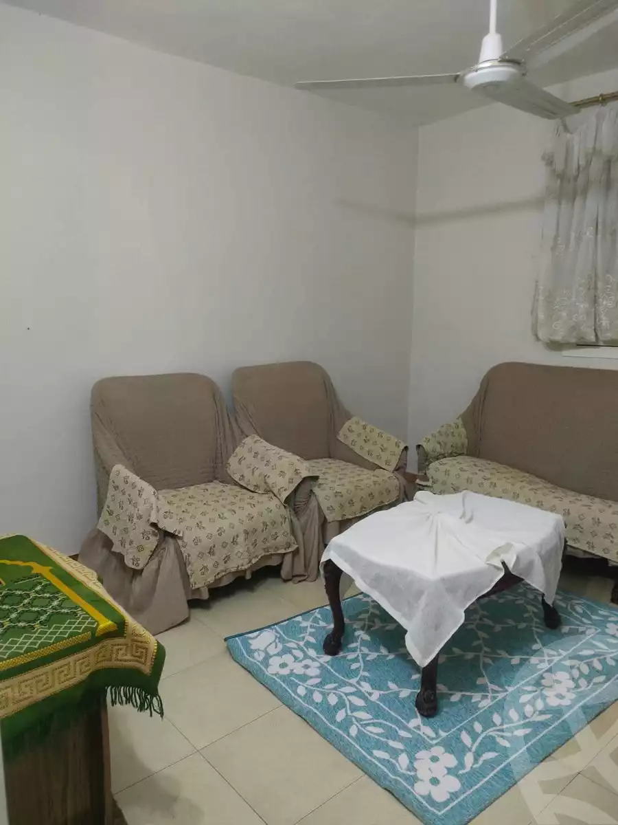 https://aqarmap.com.eg/en/listing/5691776-for-rent-cairo-faisal-kafr-tohormos-queen-nazli-st