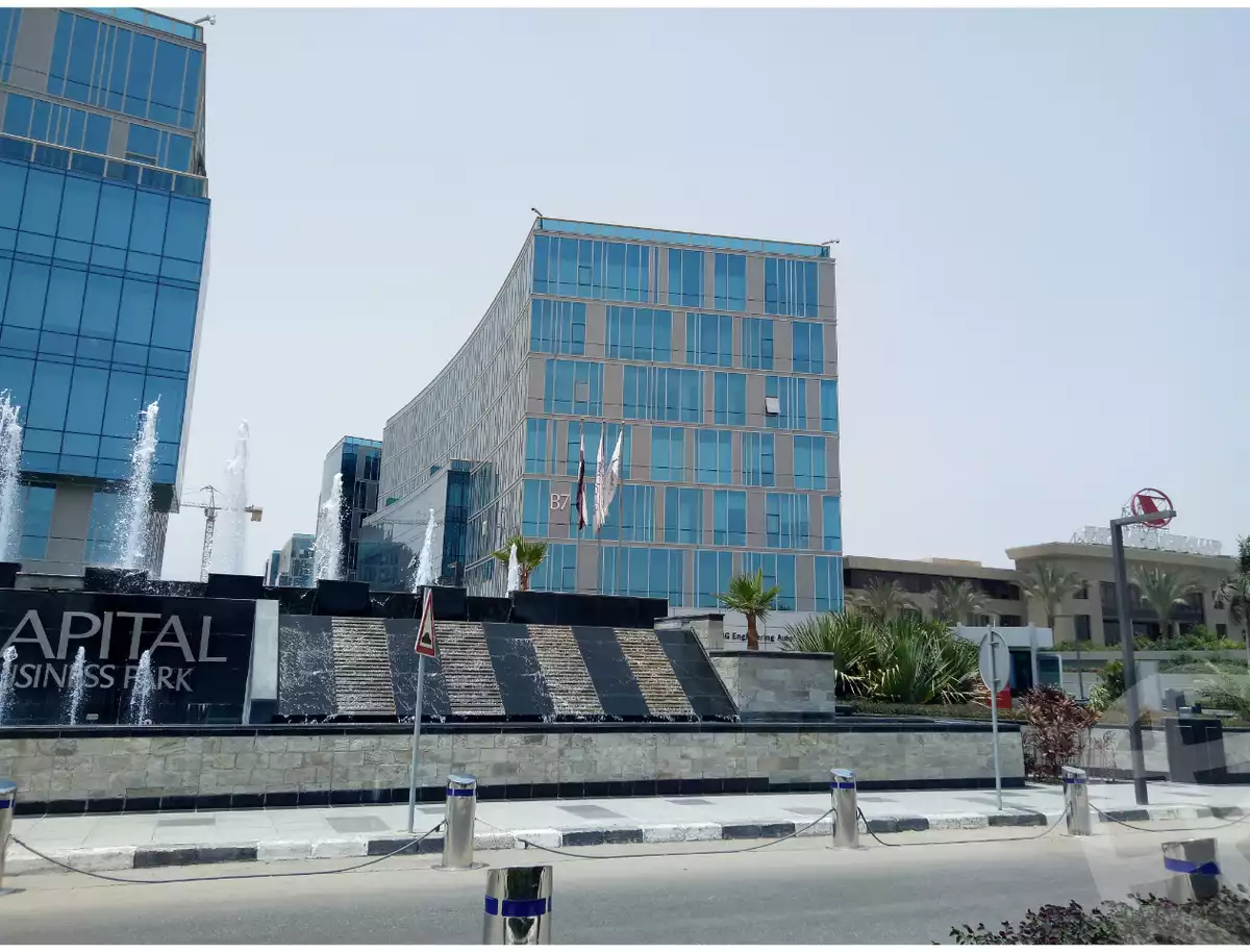 https://aqarmap.com.eg/ar/listing/5692129-for-sale-cairo-el-sheikh-zayed-city-compounds-capital-business-park
