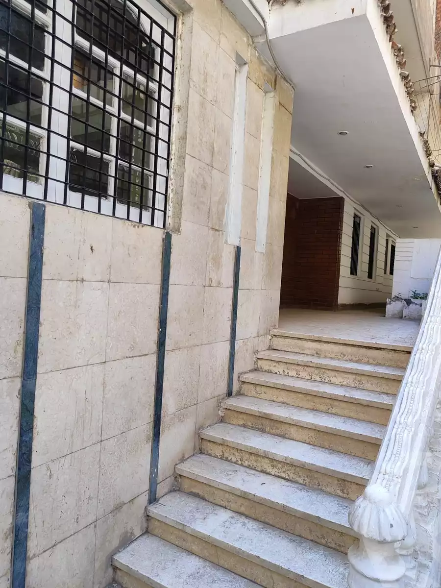 https://aqarmap.com.eg/en/listing/5693794-for-rent-cairo-dokki-mohey-el-din-abo-el-ezz
