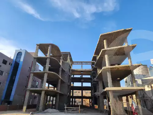 https://aqarmap.com.eg/en/listing/5698498-for-sale-cairo-new-cairo-90th-street-south-teseen-st