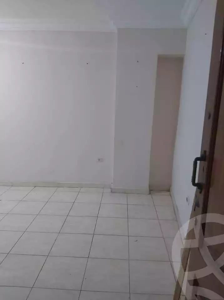 https://aqarmap.com.eg/ar/listing/5698935-for-sale-alexandria-moharram-bey-emberouz