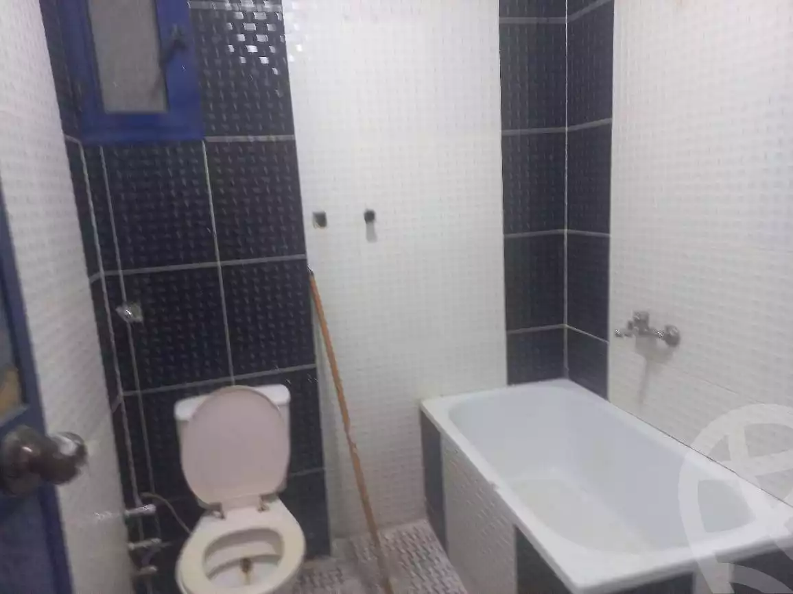 https://aqarmap.com.eg/en/listing/5698951-for-sale-alexandria-el-asafra-shr-45