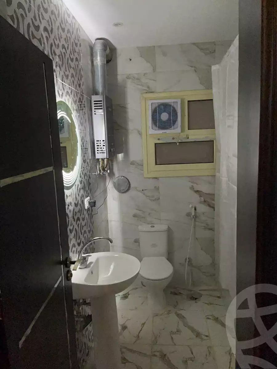 https://aqarmap.com.eg/en/listing/5699933-for-rent-cairo-new-cairo-compounds-town-residence