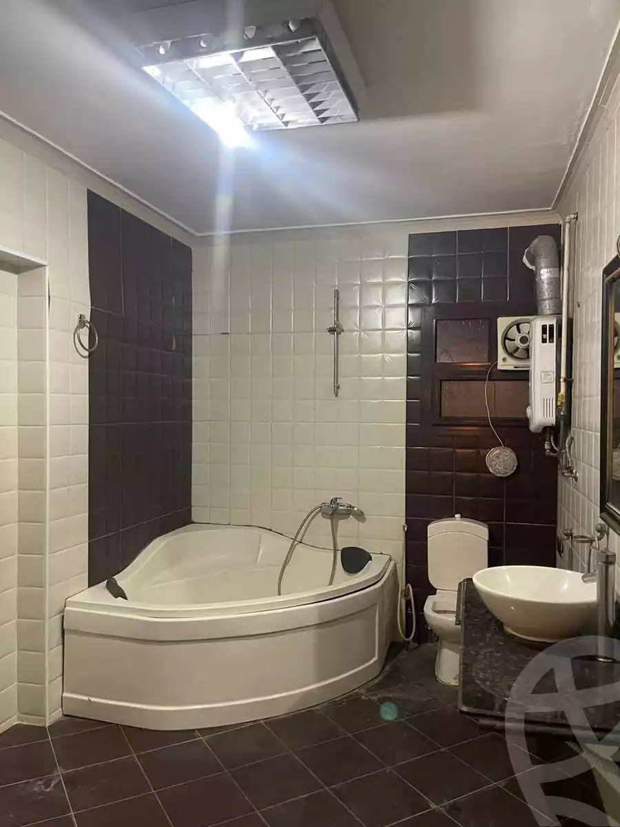 https://aqarmap.com.eg/en/listing/5700652-for-rent-cairo-ain-shams-el-naam-mostafa-hafez-st