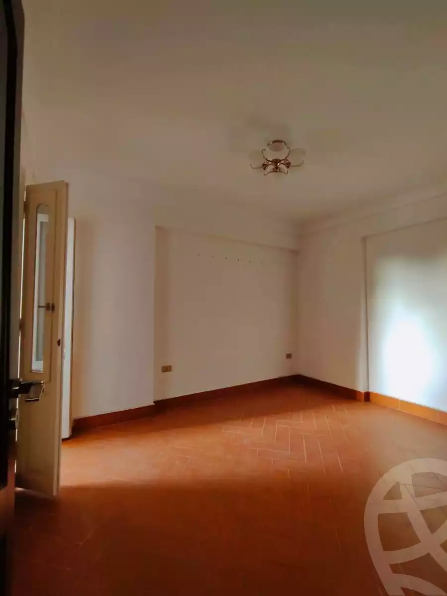 https://aqarmap.com.eg/en/listing/5702451-for-sale-alexandria-l-jmy-lbytsh-al-kaada-st