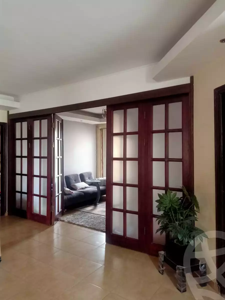 https://aqarmap.com.eg/en/listing/5705975-for-sale-cairo-el-sheikh-zayed-city-compounds-el-yasmeen-compound