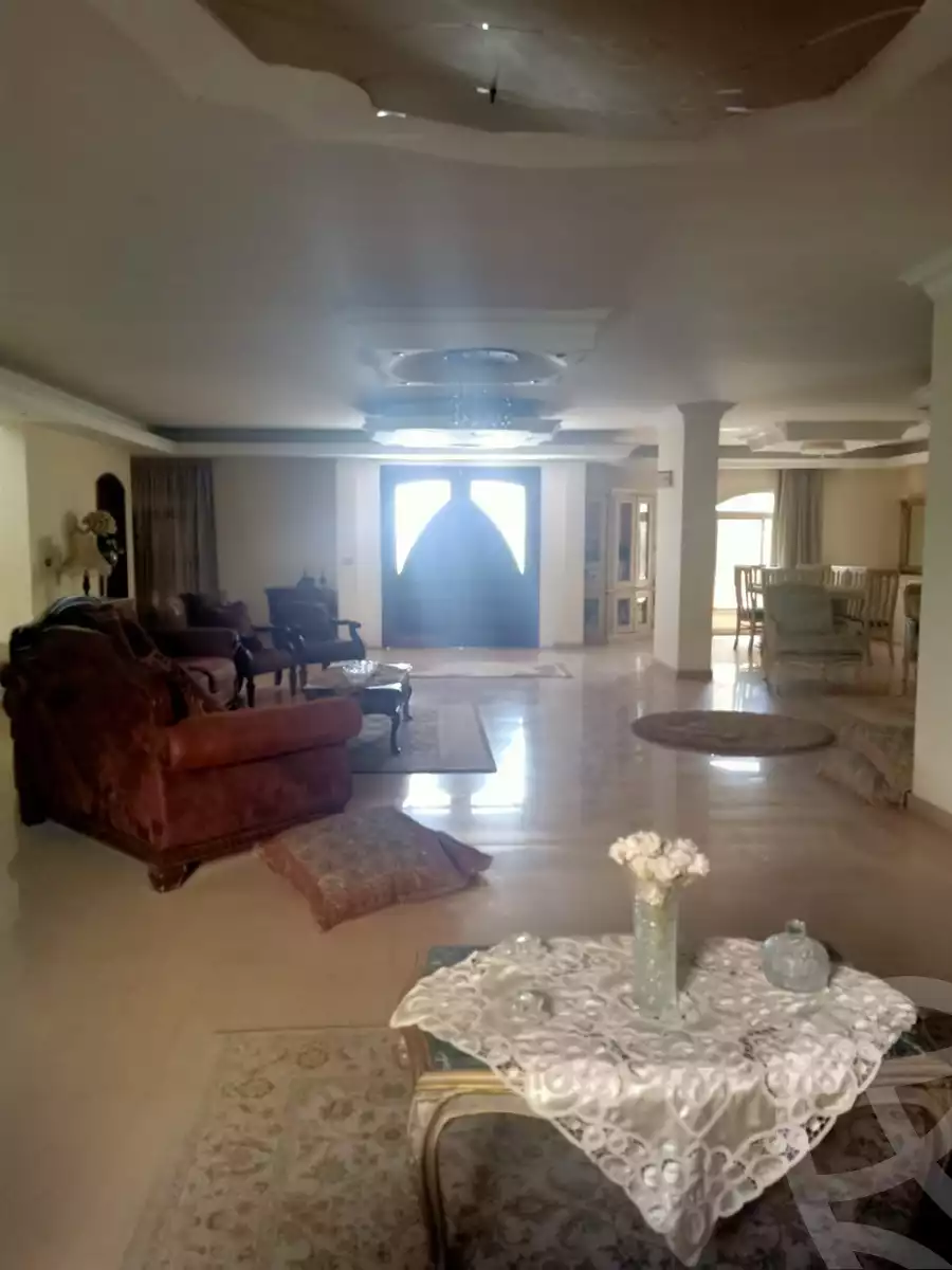 https://aqarmap.com.eg/en/listing/5705975-for-sale-cairo-el-sheikh-zayed-city-compounds-el-yasmeen-compound