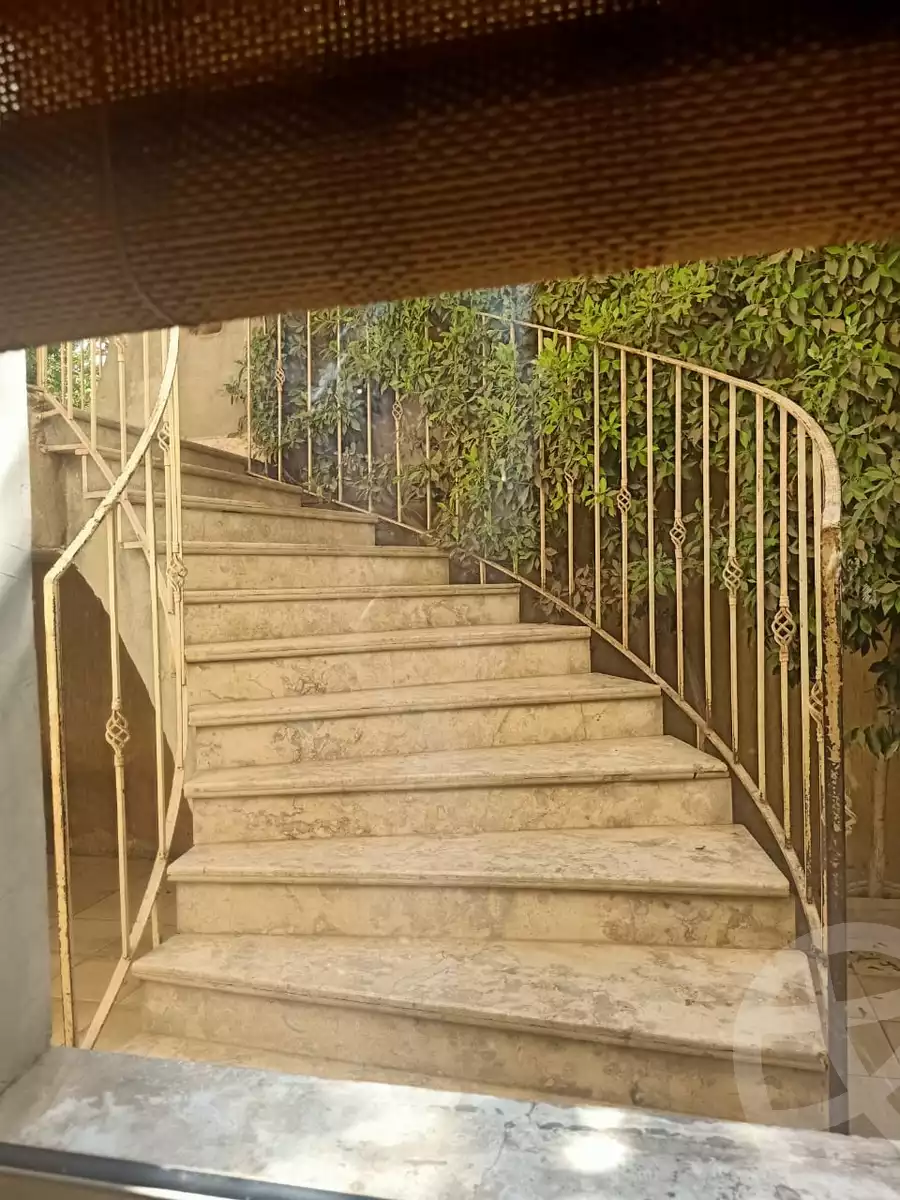 https://aqarmap.com.eg/en/listing/5705975-for-sale-cairo-el-sheikh-zayed-city-compounds-el-yasmeen-compound
