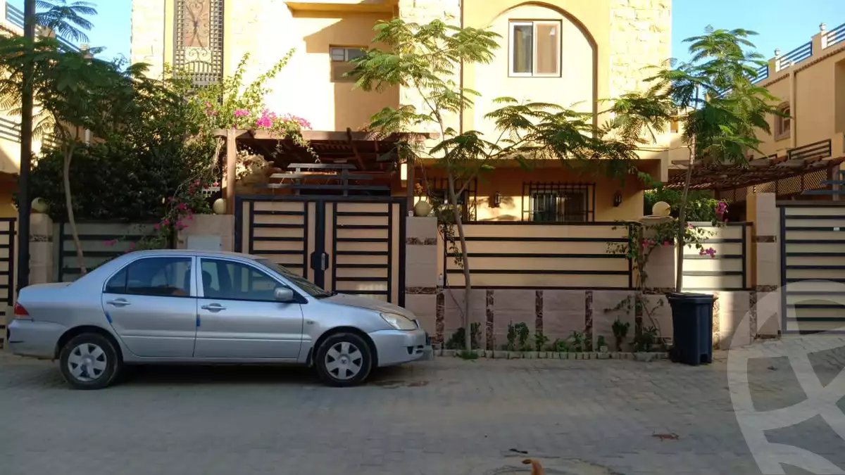https://aqarmap.com.eg/en/listing/5705987-for-sale-cairo-6th-of-october-compounds-green-plaza-compound-qebaa