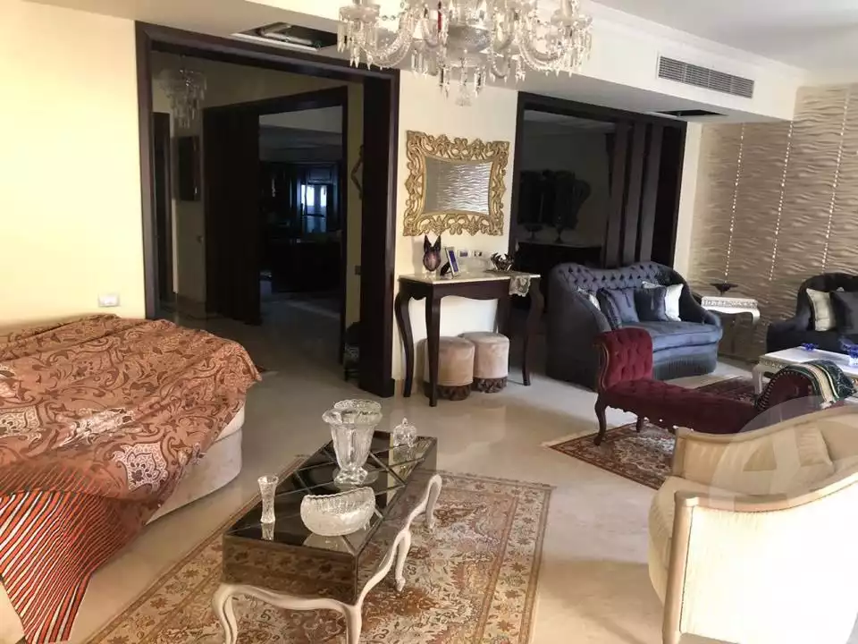 https://aqarmap.com.eg/en/listing/5706240-for-sale-cairo-el-sheikh-zayed-city-compounds-meadows-park