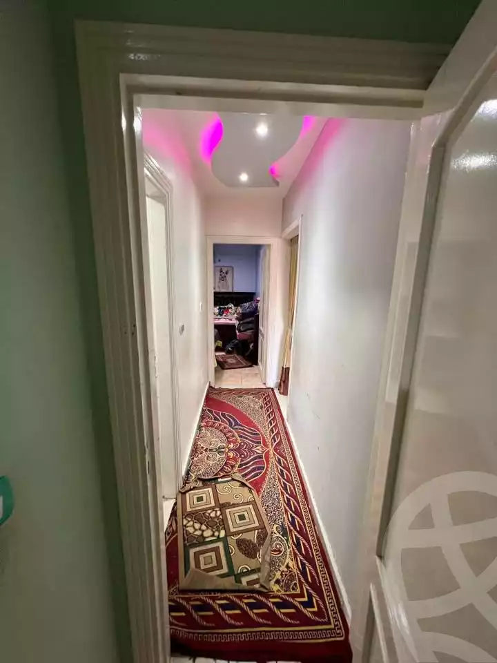 https://aqarmap.com.eg/ar/listing/5707317-for-sale-alexandria-moharram-bey-kanal-al-mahmoudeya-al-bahri-st