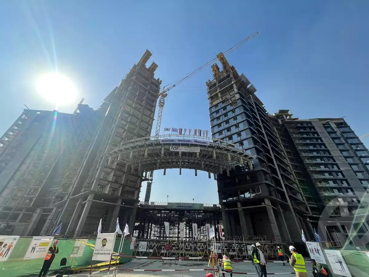https://aqarmap.com.eg/en/listing/5707655-for-sale-cairo-el-sheikh-zayed-city-compounds-zyd-wr-llttwyr-park-towers-zed-el-sheikh-zayed-compound