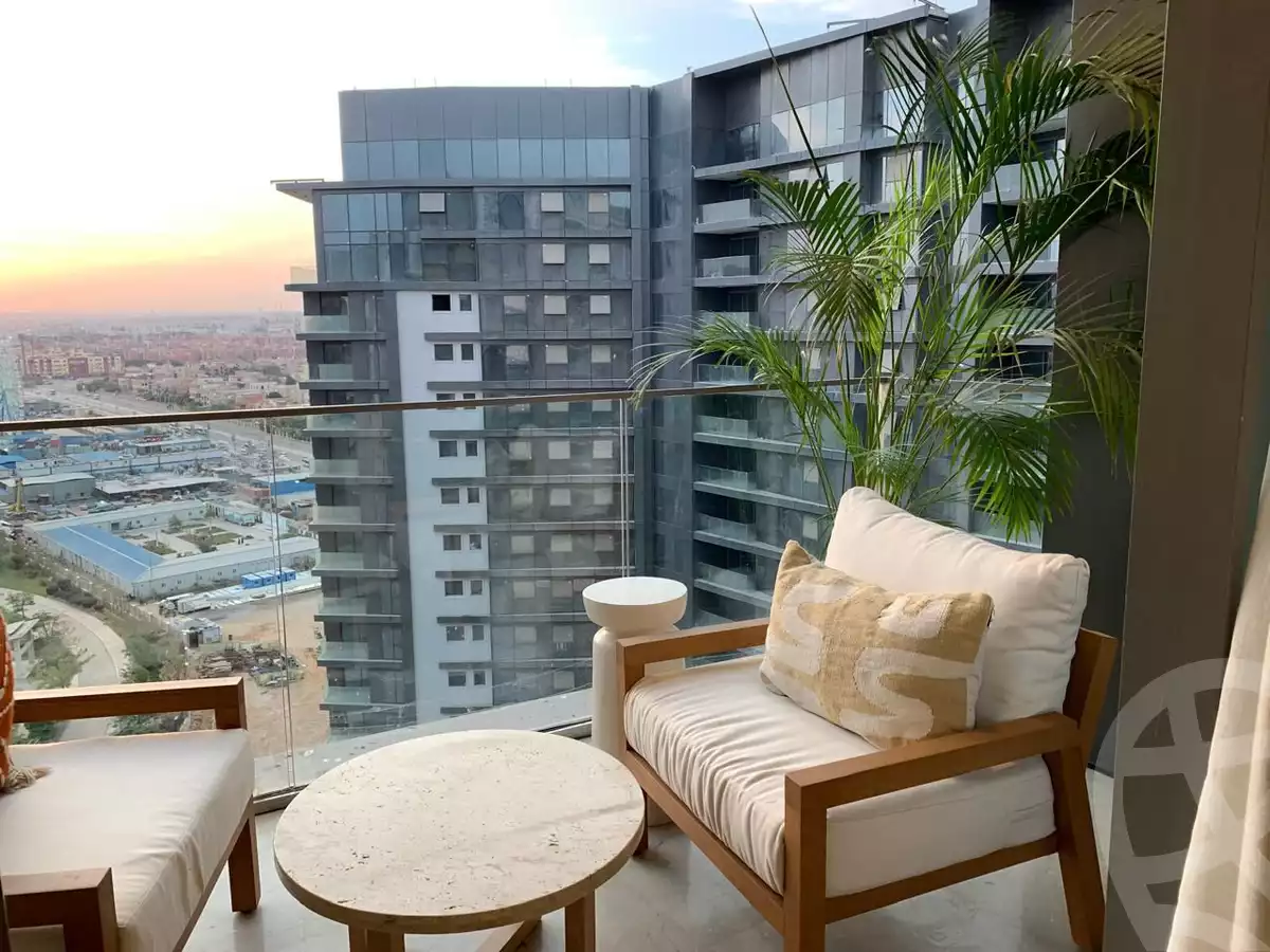 https://aqarmap.com.eg/ar/listing/5707665-for-sale-cairo-el-sheikh-zayed-city-compounds-zyd-wr-llttwyr-z-tower