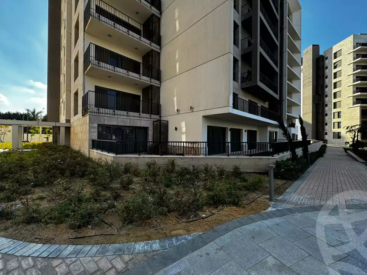 https://aqarmap.com.eg/ar/listing/5707708-for-sale-cairo-el-sheikh-zayed-city-compounds-zyd-wr-llttwyr-park-towers-zed-el-sheikh-zayed-compound