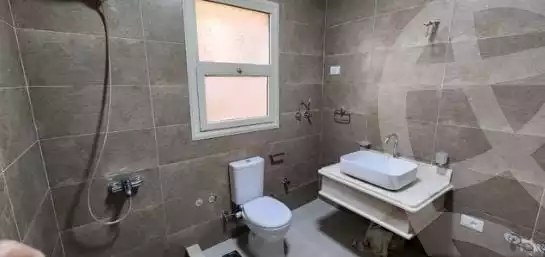 https://aqarmap.com.eg/ar/listing/5807525-for-rent-cairo-new-cairo-compounds-stwn-ryzydns-by-ar-y-llttwyr