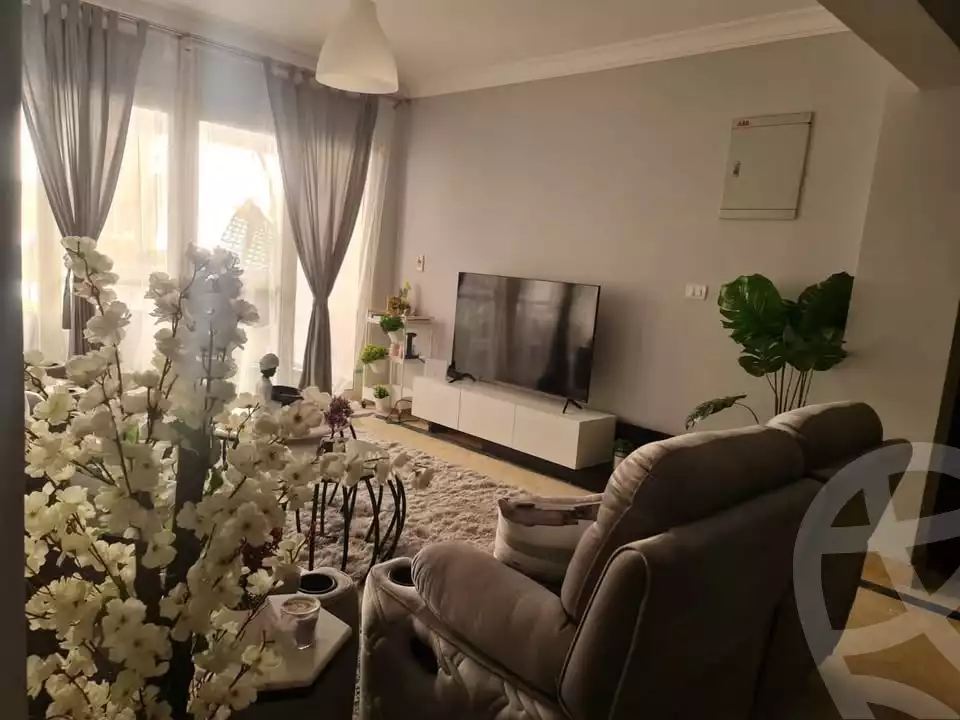 https://aqarmap.com.eg/en/listing/5708889-for-sale-alexandria-lauran-shaarawy-st