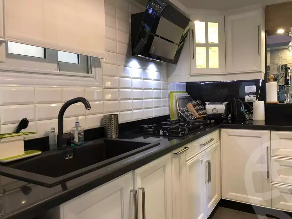 https://aqarmap.com.eg/en/listing/5710610-for-sale-cairo-el-sheikh-zayed-city-compounds-dh-drys