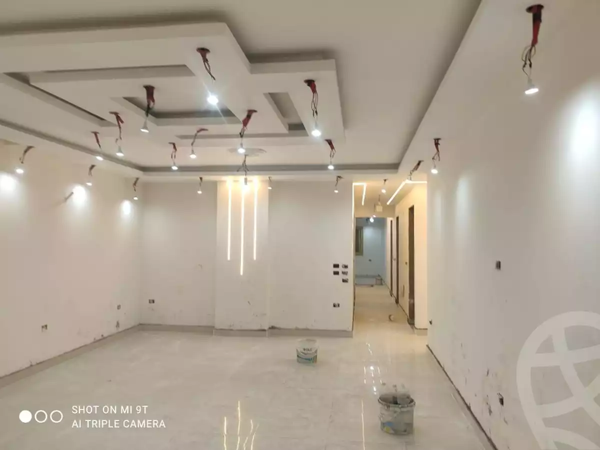 https://aqarmap.com.eg/ar/listing/5713196-for-rent-cairo-mokattam-lhdb-l-ly-shareaa-9