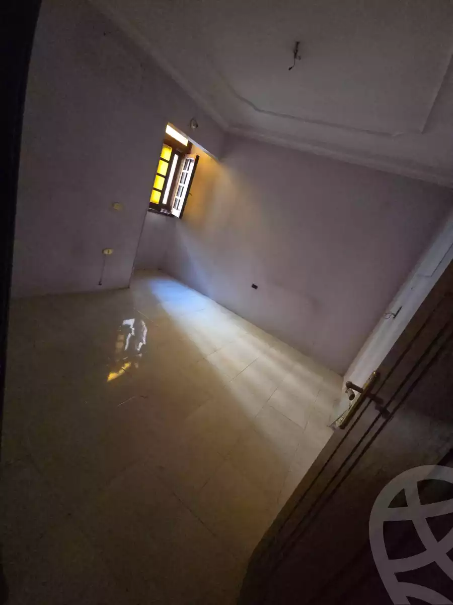 https://aqarmap.com.eg/en/listing/5714364-for-sale-cairo-helwan-helwan-el-sharkeya-mostafa-safwat-st