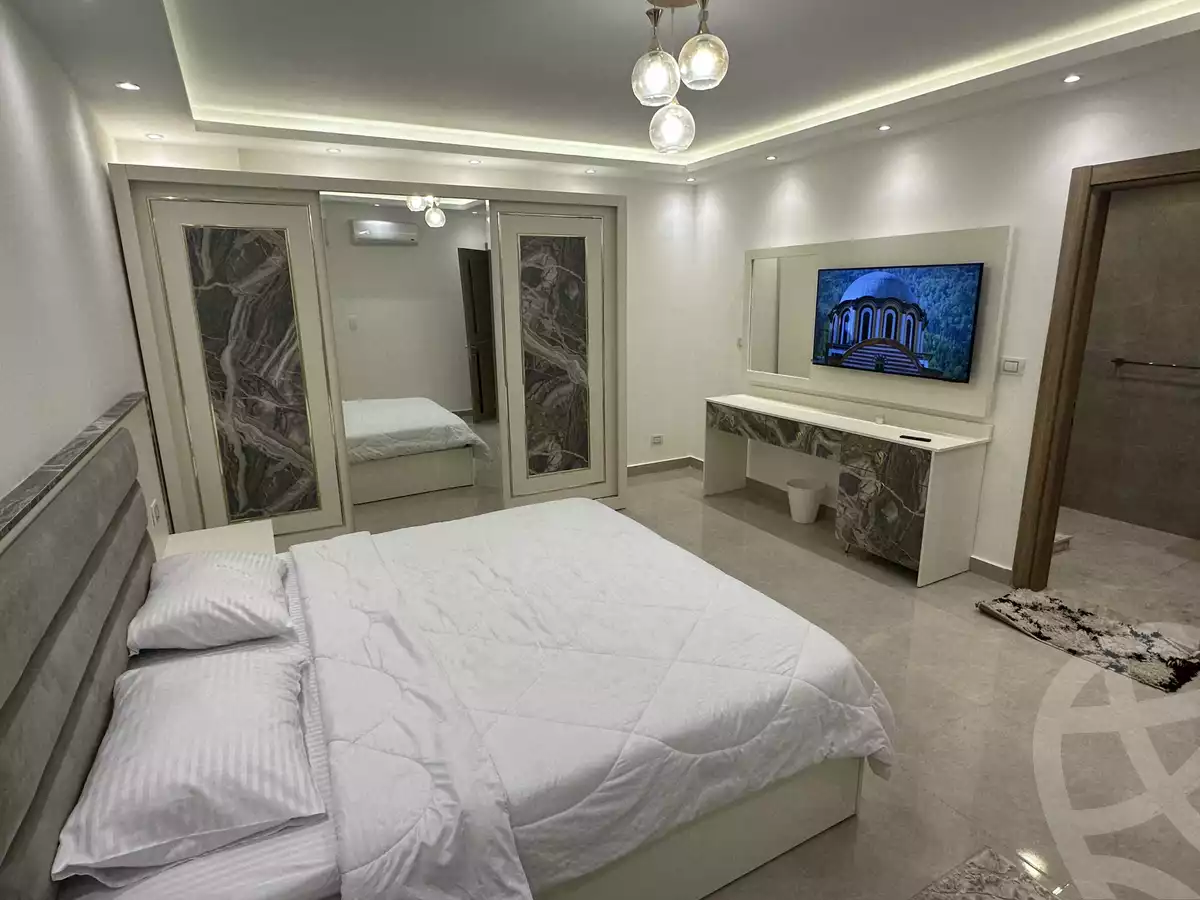 https://aqarmap.com.eg/en/listing/5714722-for-rent-cairo-new-cairo-lrhb-city-phase-1-ahmed-rami-st