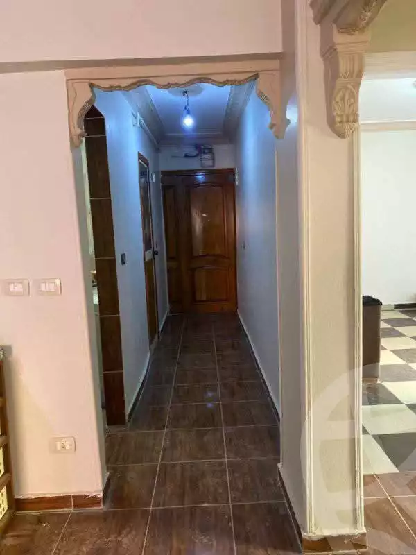 https://aqarmap.com.eg/ar/listing/5716094-for-sale-alexandria-l-jmy-bw-ywsf-el-forn-st