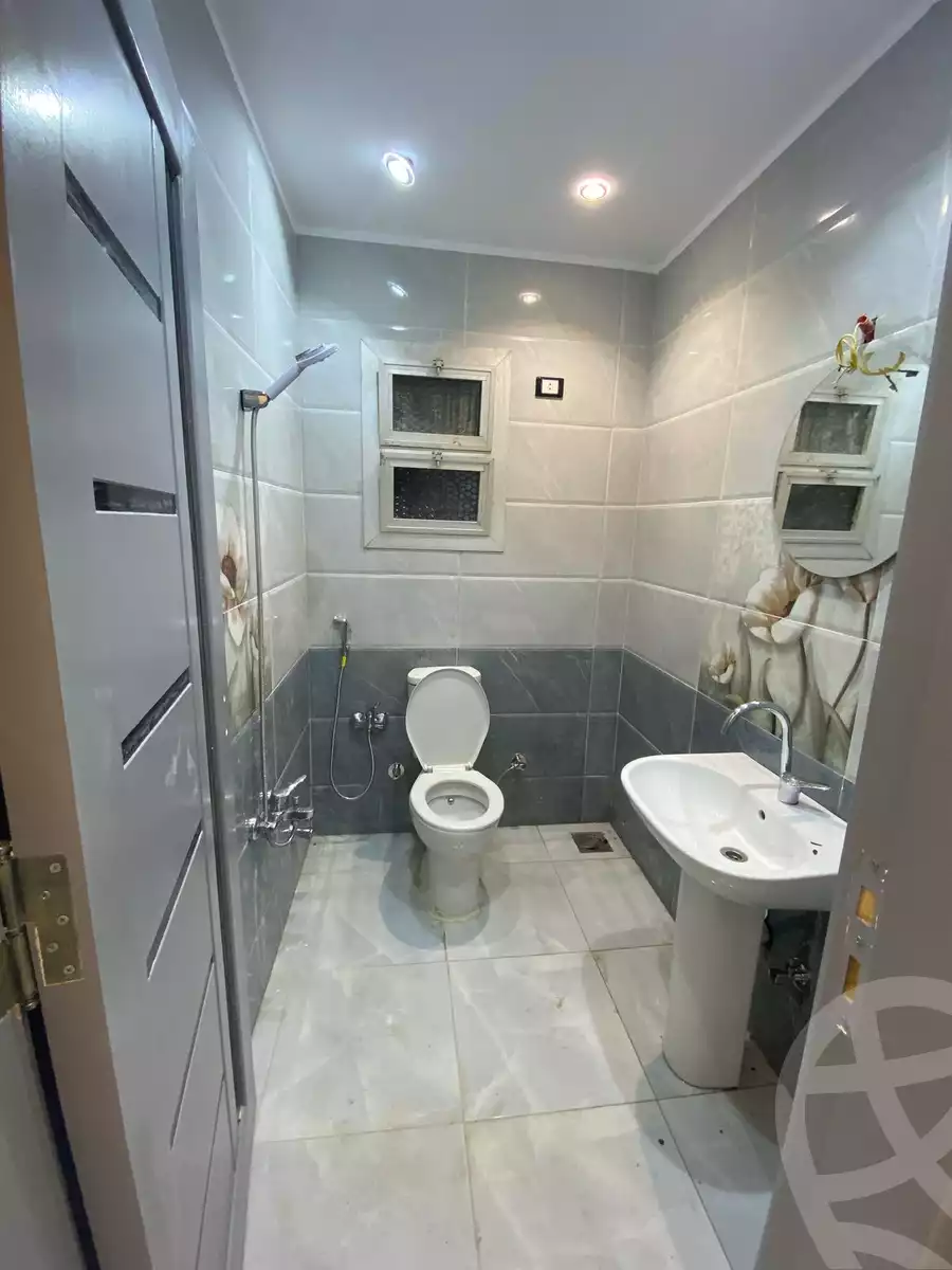 https://aqarmap.com.eg/ar/listing/5717159-for-rent-cairo-el-maadi-zahraa-el-maadi-al-khamseen-st