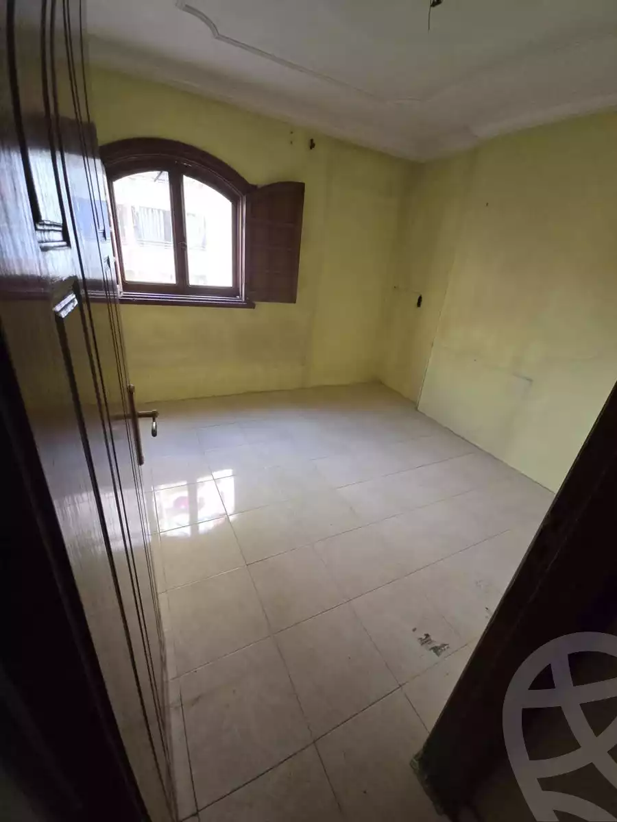 https://aqarmap.com.eg/en/listing/5718389-for-sale-cairo-helwan-helwan-el-sharkeya-mostafa-safwat-st