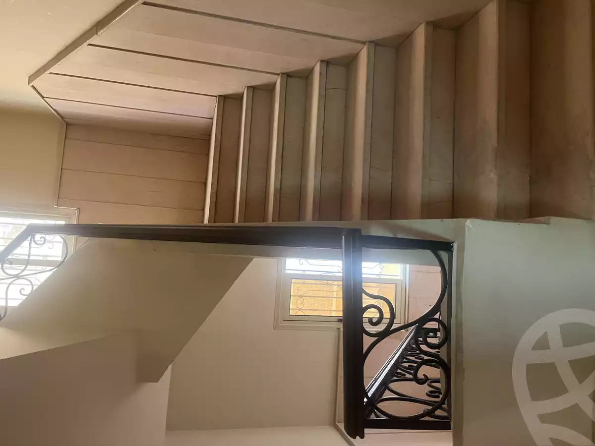 https://aqarmap.com.eg/en/listing/5721315-for-sale-cairo-new-cairo-el-ahyaa-third-neighborhood-street-1