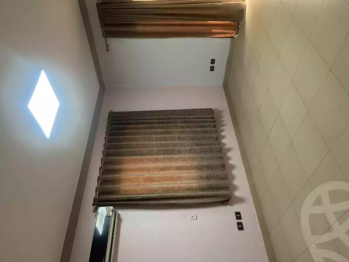 https://aqarmap.com.eg/en/listing/5721315-for-sale-cairo-new-cairo-el-ahyaa-third-neighborhood-street-1