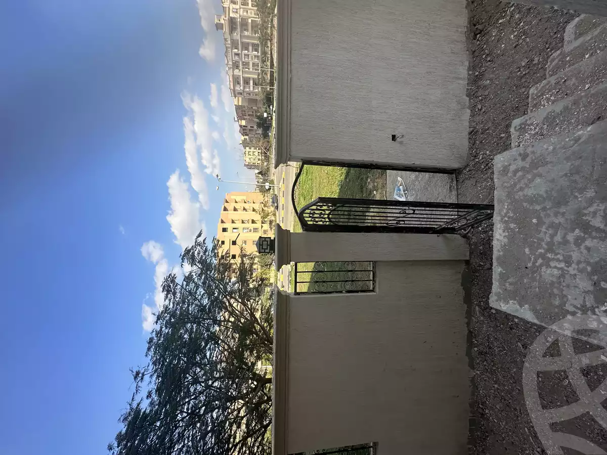 https://aqarmap.com.eg/ar/listing/5721489-for-sale-cairo-el-shorouk-lmntq-lthmn-neighbourhood-1