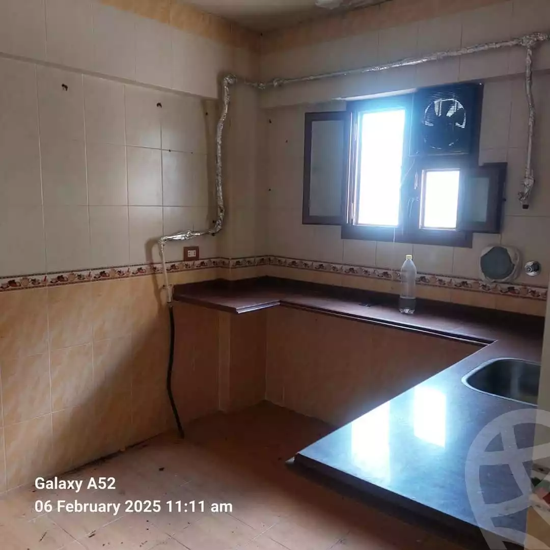 https://aqarmap.com.eg/en/listing/5721898-for-sale-alexandria-l-jmy-lbytsh-el-hanafeya-st